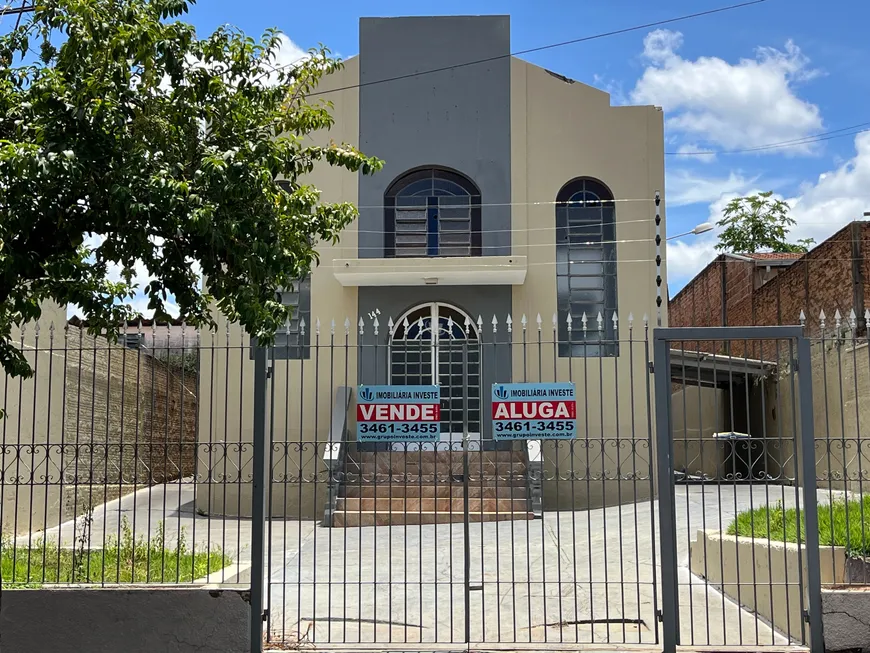 Foto 1 de Imóvel Comercial para venda ou aluguel, 238m² em Vila Santana, Araraquara