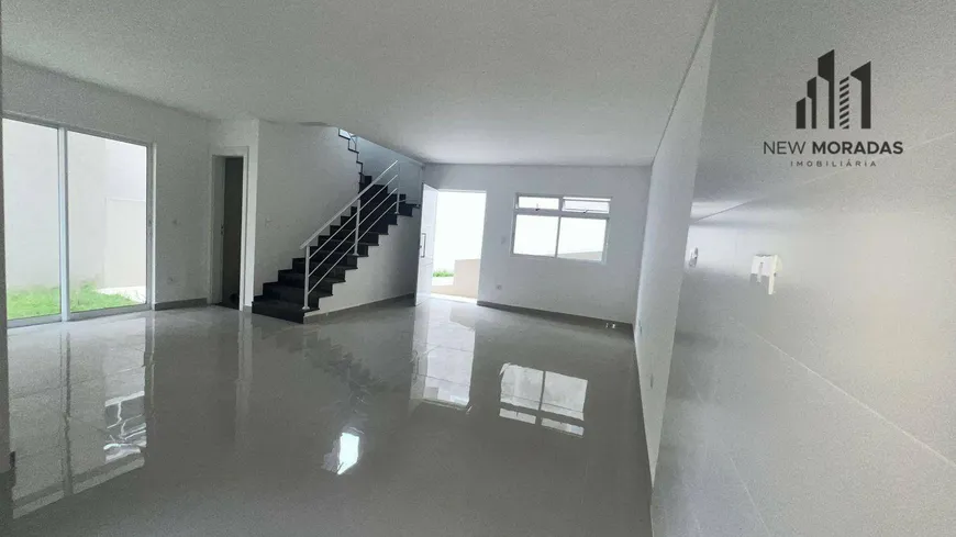 Foto 1 de Sobrado com 3 Quartos à venda, 120m² em Xaxim, Curitiba