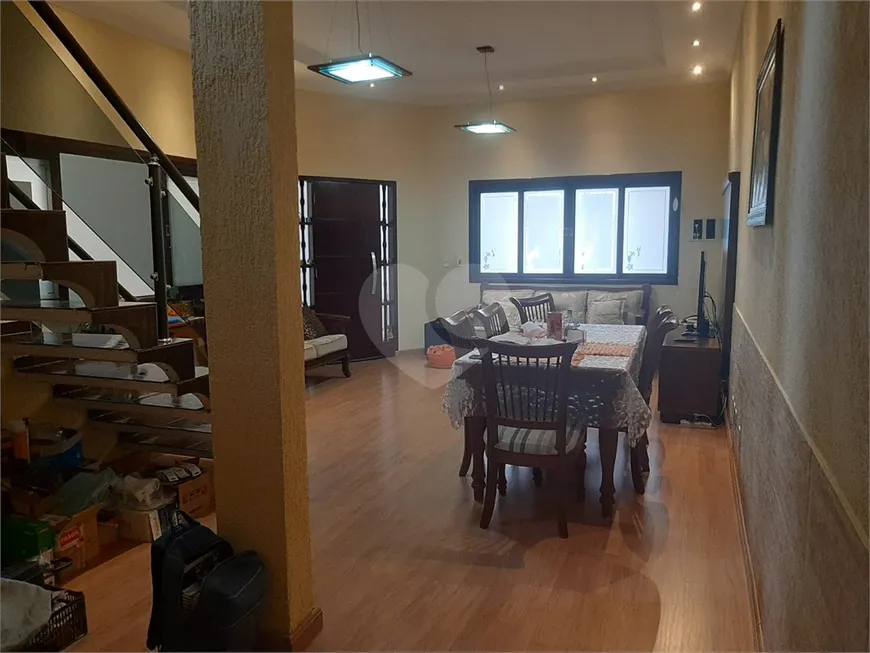 Foto 1 de Casa com 3 Quartos à venda, 239m² em Residencial Colinas, Mogi das Cruzes