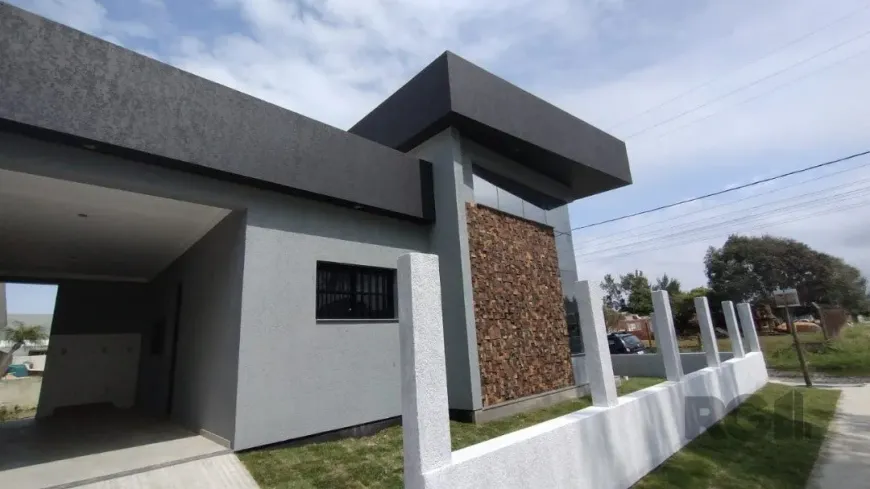 Foto 1 de Casa com 3 Quartos à venda, 113m² em Guarani, Capão da Canoa