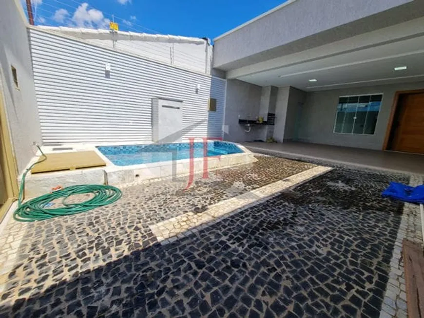 Foto 1 de Casa com 3 Quartos à venda, 130m² em Jardim Presidente, Goiânia