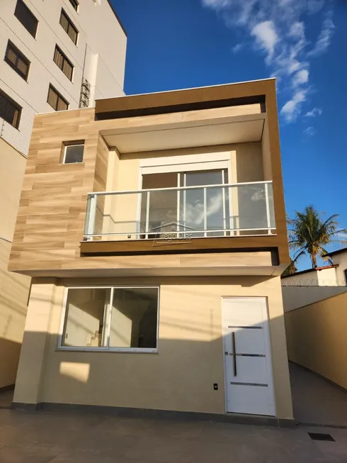 Foto 1 de Casa com 3 Quartos à venda, 137m² em Inconfidentes, Contagem