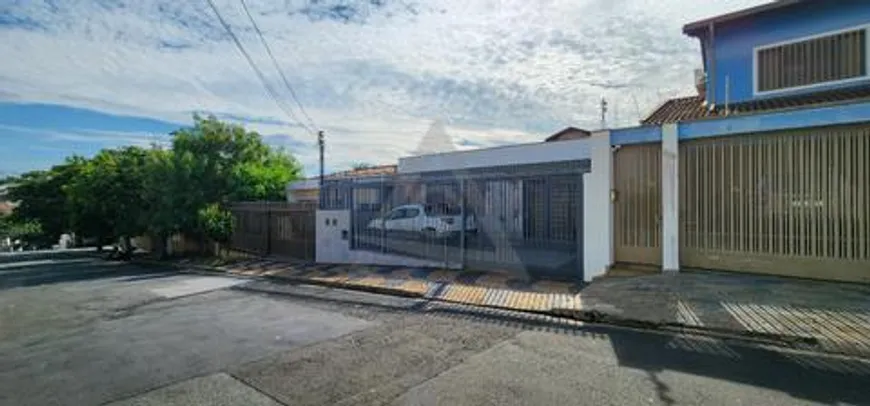 Foto 1 de Casa com 3 Quartos à venda, 146m² em Vila Lemos, Campinas