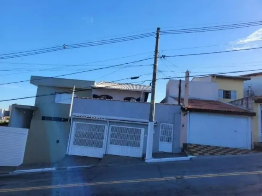 Foto 1 de Casa com 3 Quartos à venda, 280m² em Parque Peruche, São Paulo