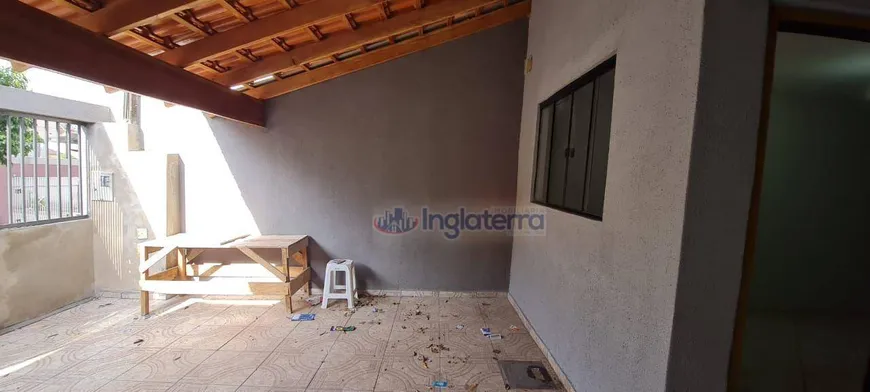 Foto 1 de Casa com 2 Quartos à venda, 90m² em Conjunto Habitacional Santiago II, Londrina