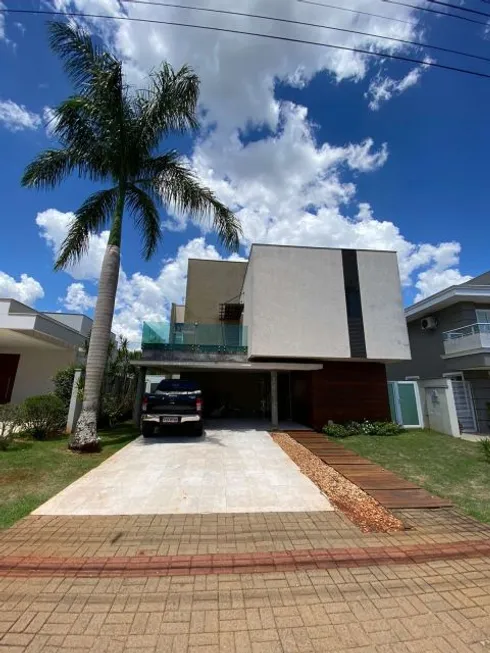 Foto 1 de Casa de Condomínio com 4 Quartos para venda ou aluguel, 260m² em Vivendas Do Arvoredo, Londrina