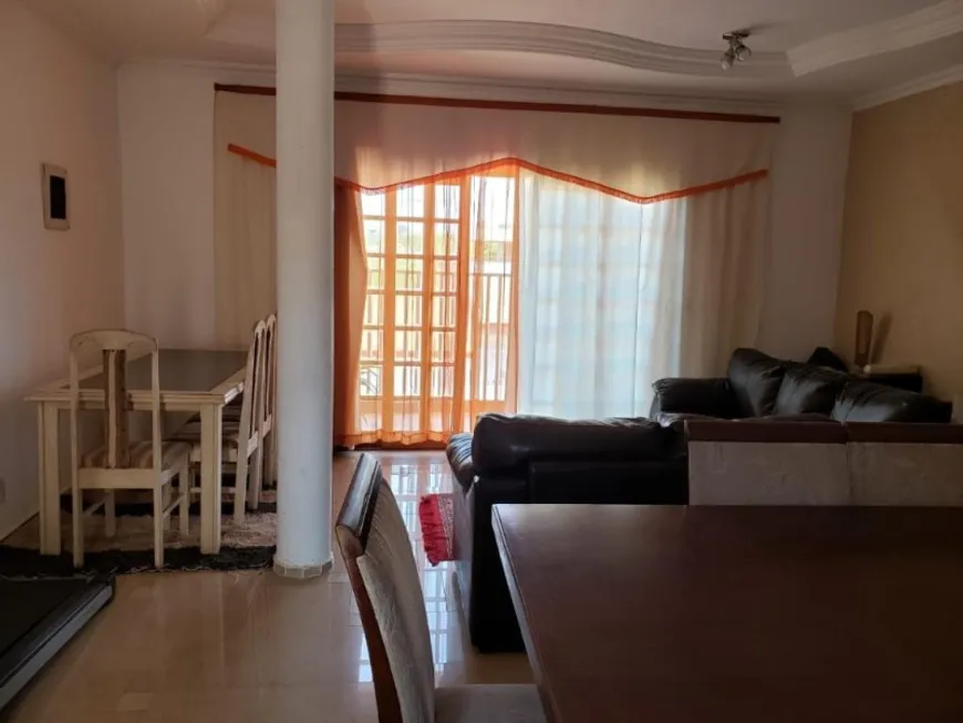 Foto 1 de Casa com 3 Quartos à venda, 180m² em Jardim Macarenko, Sumaré