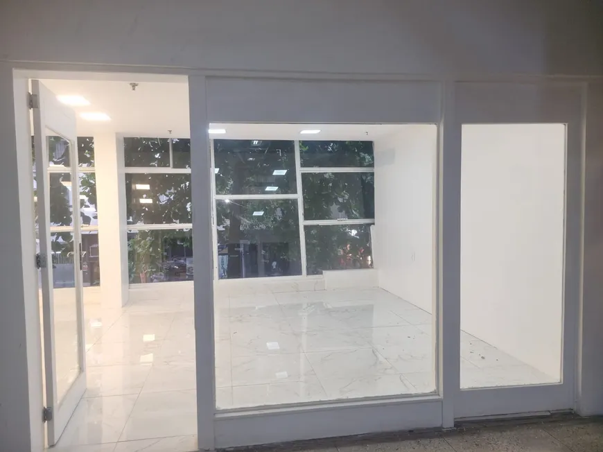 Foto 1 de Sala Comercial para alugar, 61m² em Copacabana, Rio de Janeiro