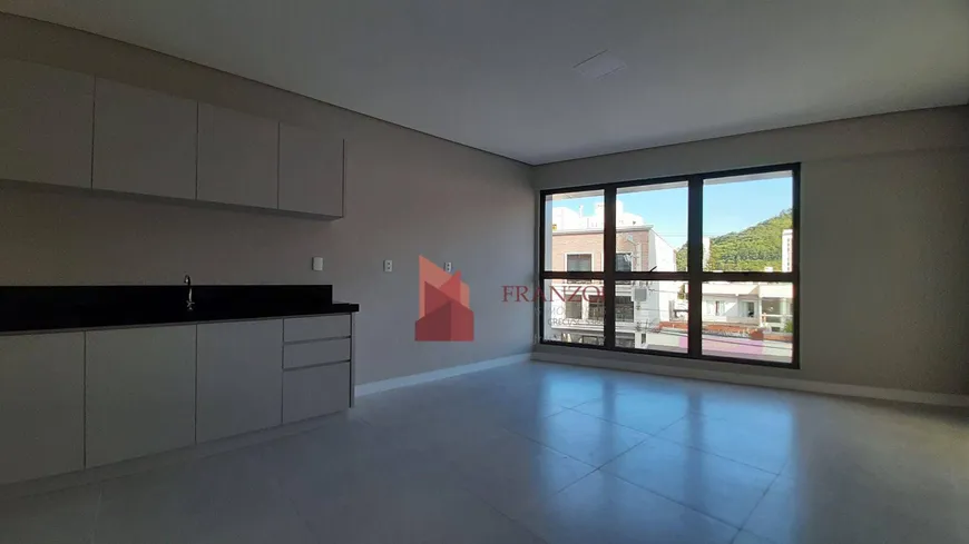 Foto 1 de Apartamento com 1 Quarto para alugar, 37m² em Centro, Itajaí