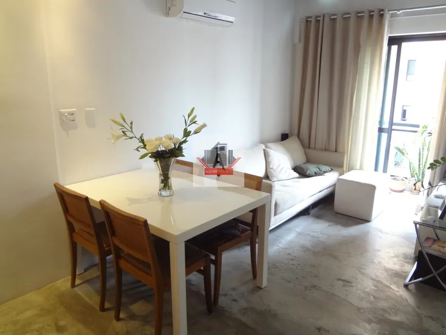 Foto 1 de Apartamento com 1 Quarto para alugar, 38m² em Moema, São Paulo