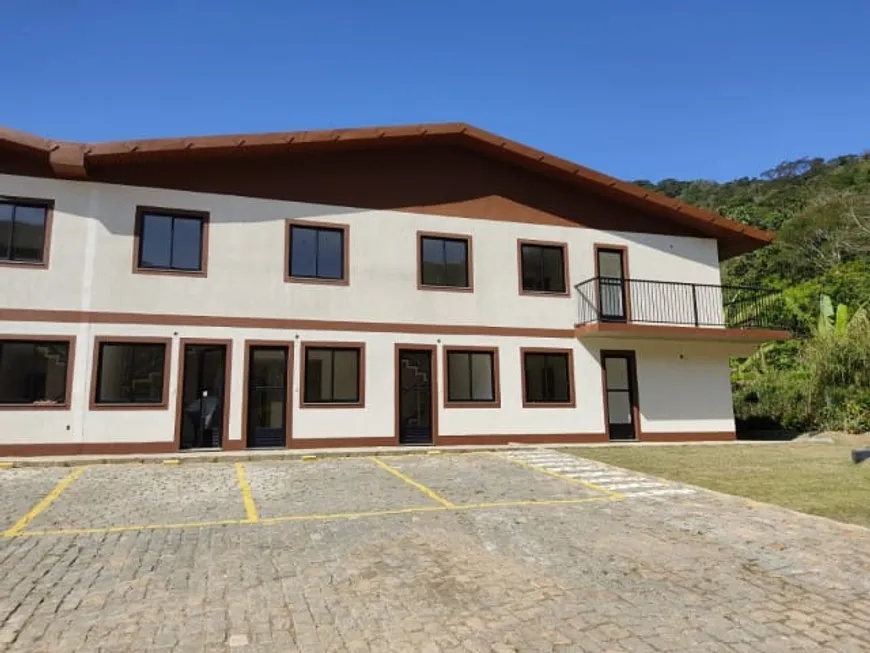 Foto 1 de Apartamento com 3 Quartos à venda, 80m² em Sao Sebastiao, Petrópolis