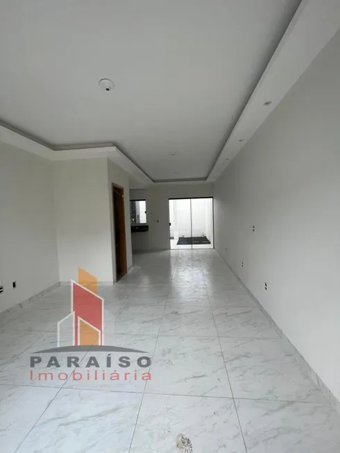 Foto 1 de Sobrado com 3 Quartos à venda, 166m² em Loteamento Bem Viver, Uberlândia