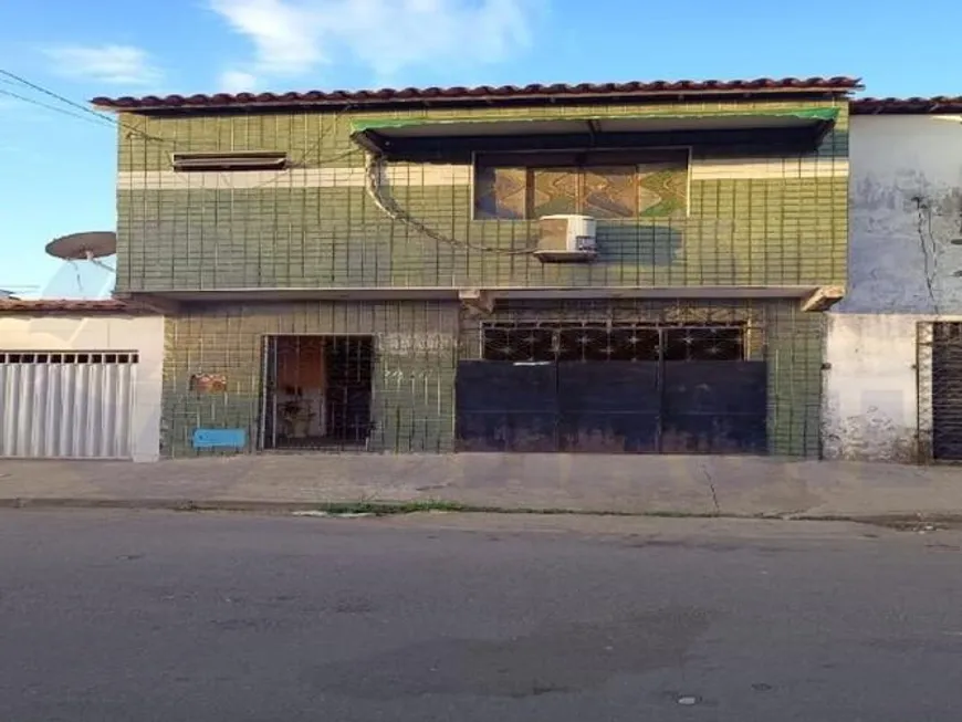 Foto 1 de Casa com 2 Quartos à venda, 127m² em Granja Lisboa, Fortaleza