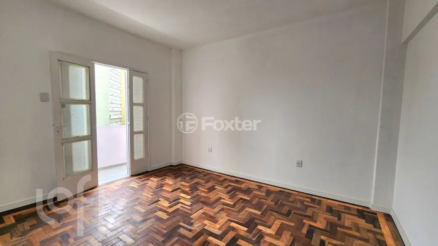 Foto 1 de Apartamento com 2 Quartos à venda, 77m² em Centro Histórico, Porto Alegre