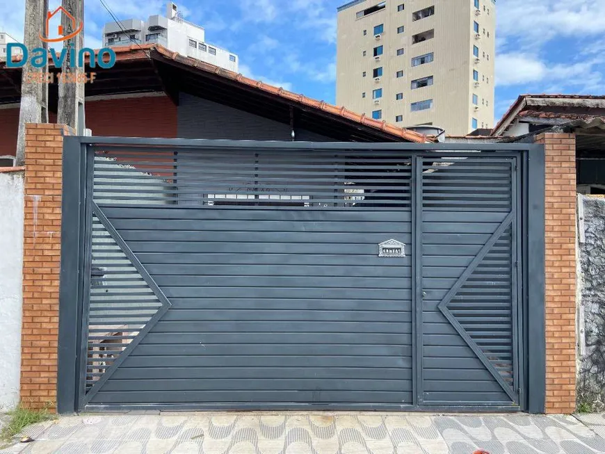 Foto 1 de Casa com 2 Quartos à venda, 60m² em Vila Tupi, Praia Grande