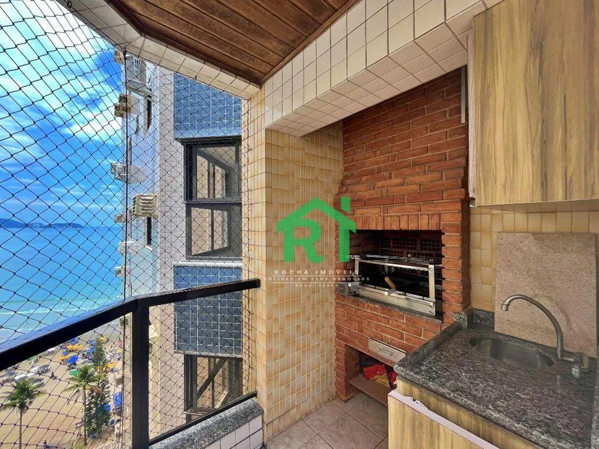 Foto 1 de Apartamento com 4 Quartos à venda, 140m² em Jardim Astúrias, Guarujá