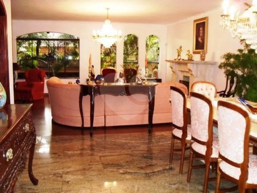 Foto 1 de Sobrado com 4 Quartos à venda, 850m² em Jardim Floresta, São Paulo