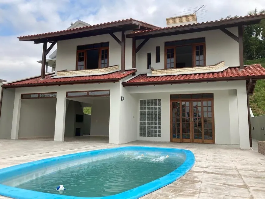 Foto 1 de Casa com 3 Quartos à venda, 180m² em Pagani, Palhoça