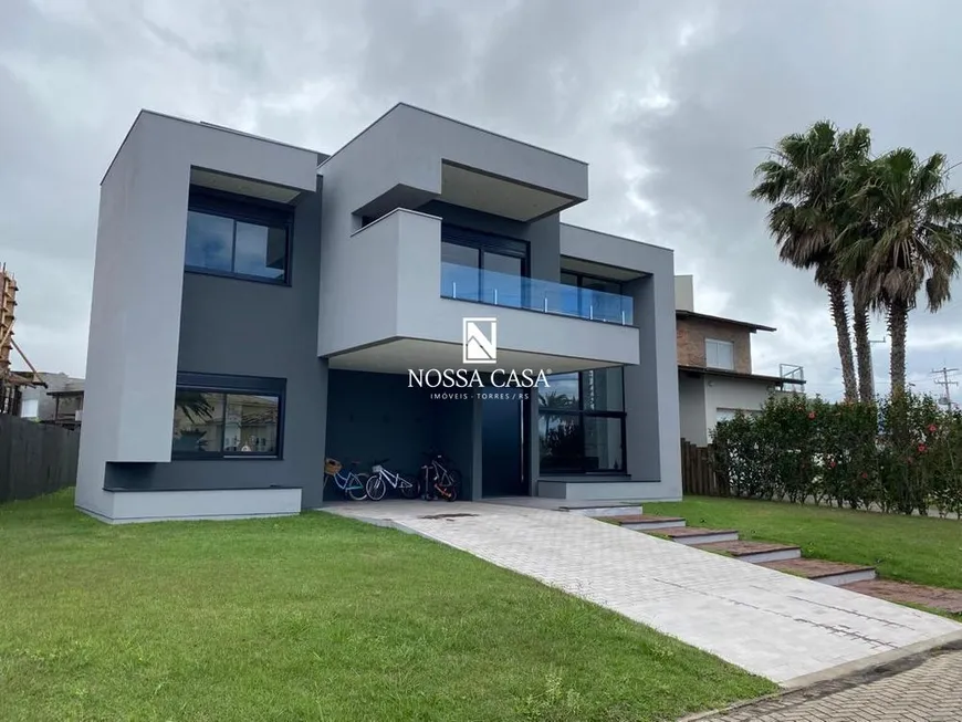 Foto 1 de Casa de Condomínio com 4 Quartos à venda, 300m² em Itapeva, Torres