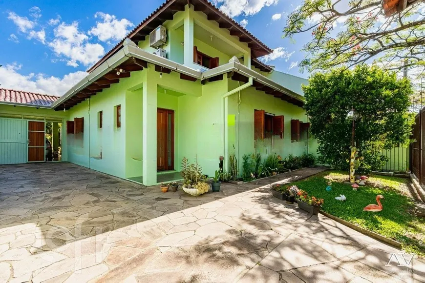 Foto 1 de Casa com 3 Quartos à venda, 182m² em São José, Canoas