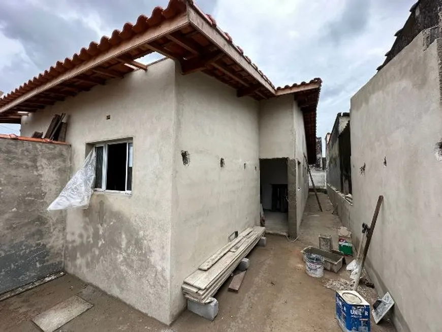 Foto 1 de Casa com 2 Quartos à venda, 66m² em Nova Itanhaém, Itanhaém