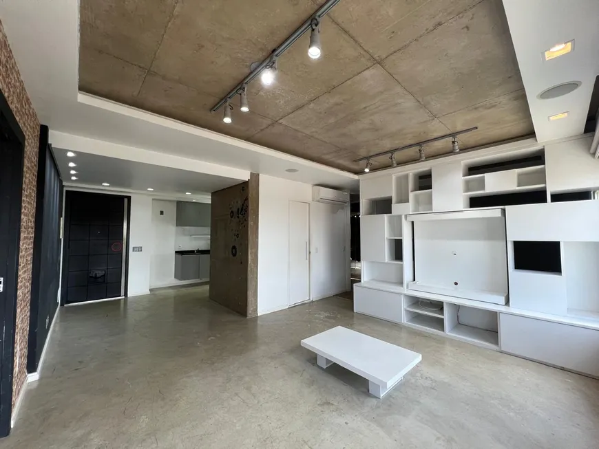 Foto 1 de Apartamento com 2 Quartos à venda, 70m² em Usina Piratininga, São Paulo