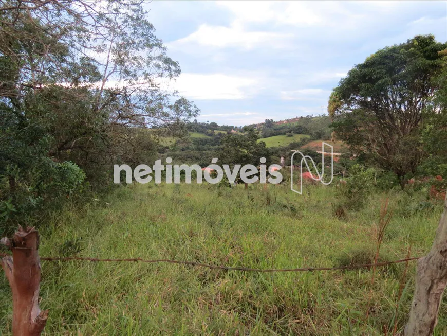 Foto 1 de Lote/Terreno à venda, 698m² em , Prados