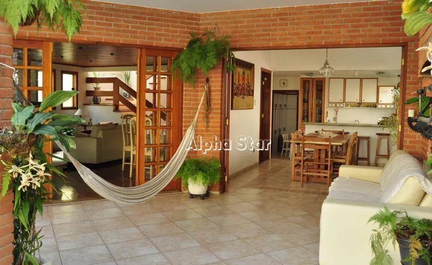 Foto 1 de Casa de Condomínio com 4 Quartos à venda, 453m² em Alphaville, Santana de Parnaíba