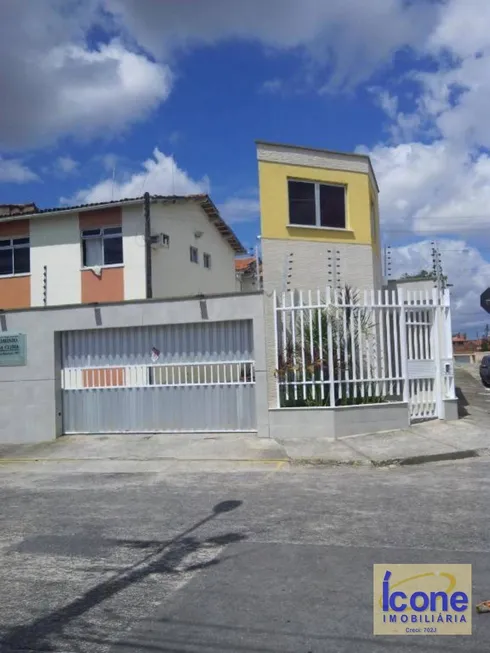 Foto 1 de Apartamento com 3 Quartos à venda, 110m² em Montese, Fortaleza