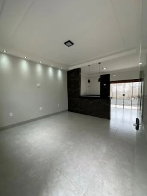 Foto 1 de Casa com 2 Quartos à venda, 70m² em Jardim Maria Alice , Uberaba