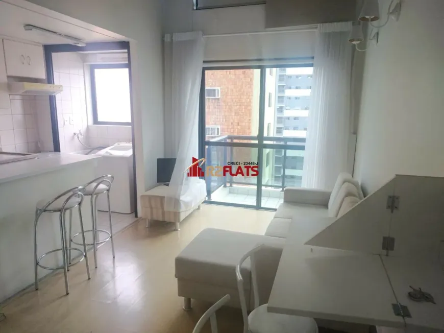 Foto 1 de Flat com 1 Quarto à venda, 43m² em Moema, São Paulo