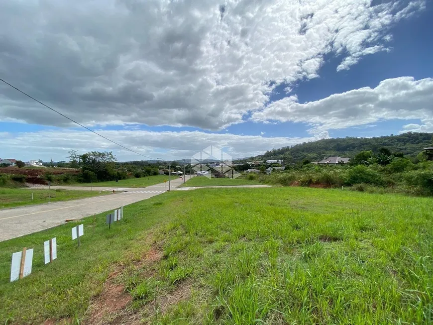 Foto 1 de Lote/Terreno à venda, 302m² em Renascença, Santa Cruz do Sul