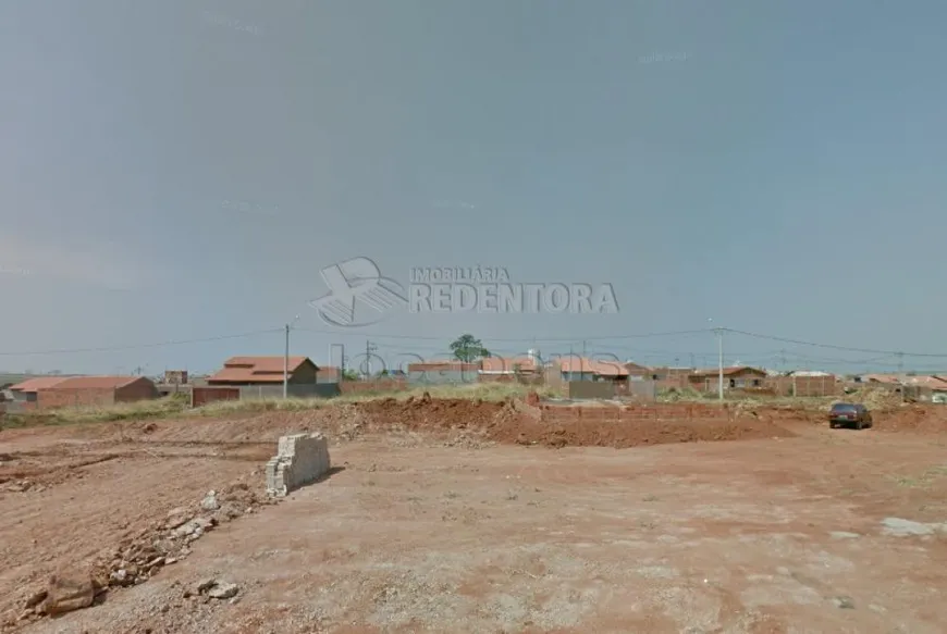 Foto 1 de Lote/Terreno à venda, 200m² em Jardim Antonieta II, Guapiaçu