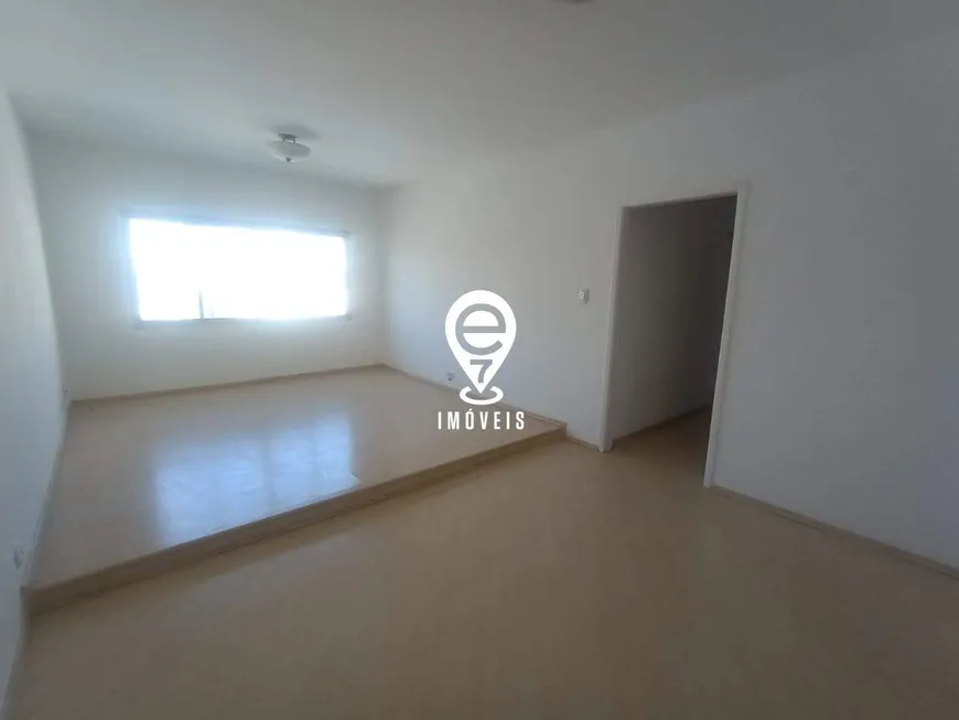 Foto 1 de Apartamento com 3 Quartos para alugar, 85m² em Aclimação, São Paulo