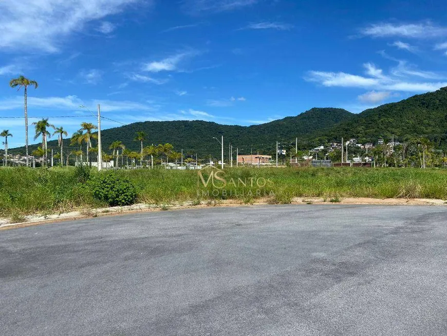 Foto 1 de Lote/Terreno à venda, 450m² em Vargem do Bom Jesus, Florianópolis