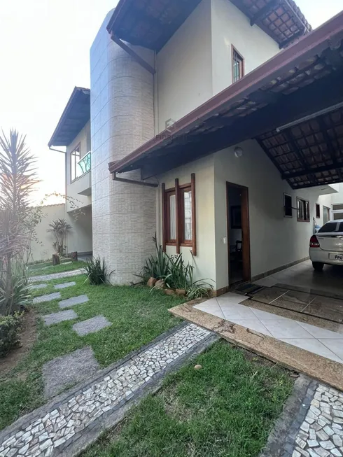 Foto 1 de Casa com 2 Quartos à venda, 300m² em Jardim Camburi, Vitória