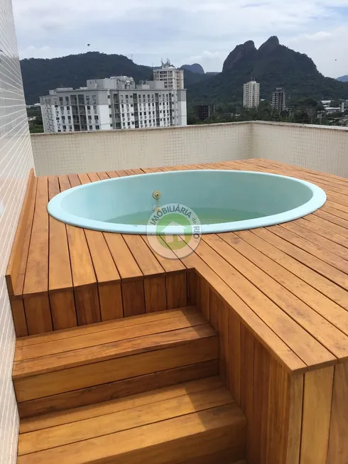 Foto 1 de Cobertura com 3 Quartos à venda, 140m² em Jacarepaguá, Rio de Janeiro