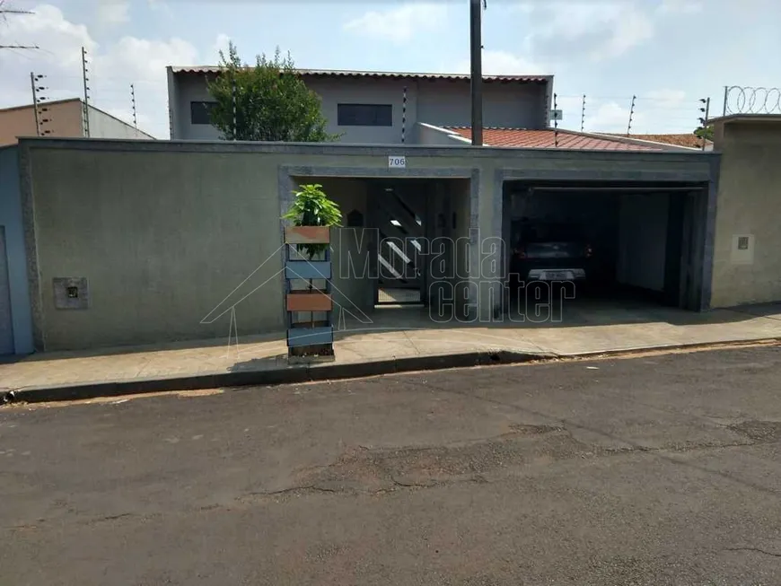 Foto 1 de Casa com 3 Quartos à venda, 241m² em Jardim Santa Angelina, Araraquara