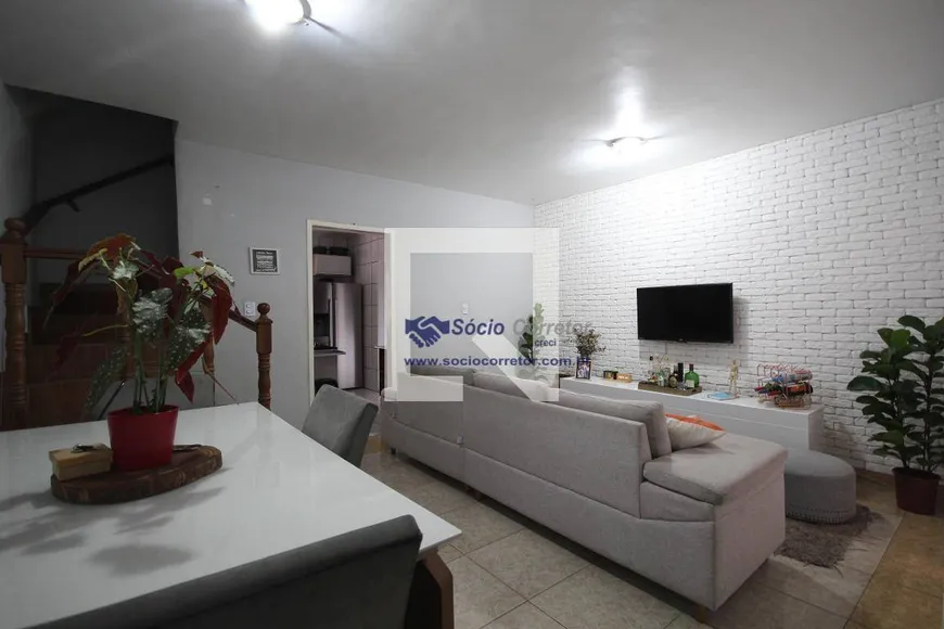Foto 1 de Casa de Condomínio com 3 Quartos à venda, 180m² em Conceição, Osasco