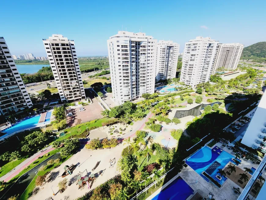 Foto 1 de Apartamento com 2 Quartos para alugar, 74m² em Barra da Tijuca, Rio de Janeiro