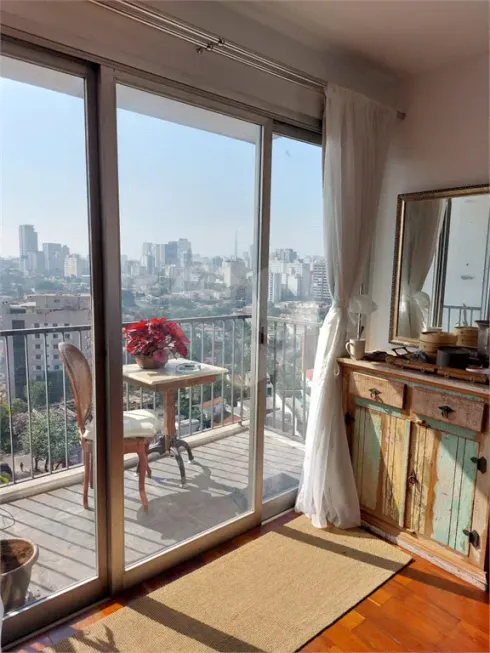 Foto 1 de Apartamento com 2 Quartos à venda, 85m² em Vila Madalena, São Paulo