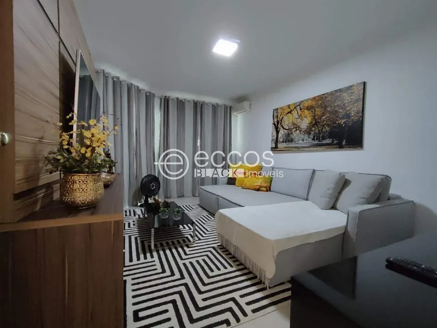 Foto 1 de Casa com 4 Quartos para alugar, 290m² em Jardim Europa, Uberlândia