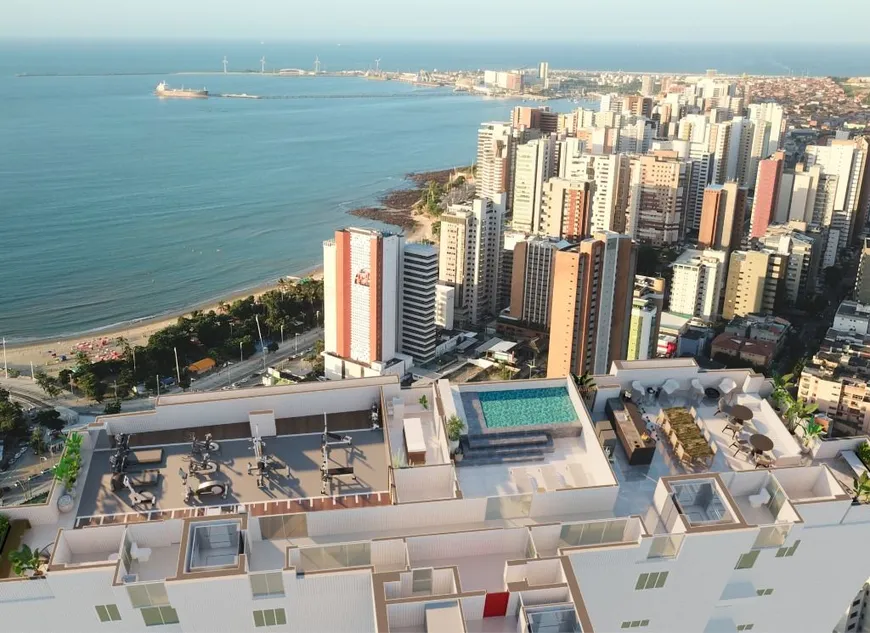 Foto 1 de Apartamento com 4 Quartos à venda, 153m² em Meireles, Fortaleza