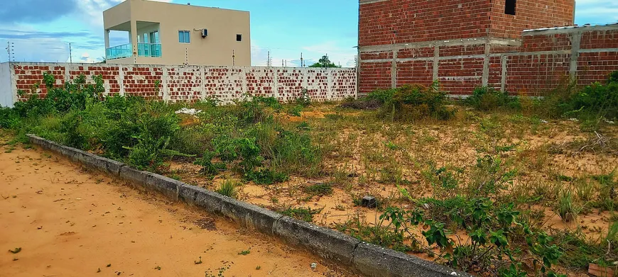 Foto 1 de Lote/Terreno à venda, 200m² em Praia de Carapibus, Conde