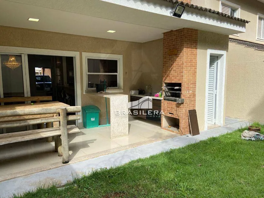 Foto 1 de Casa de Condomínio com 4 Quartos à venda, 193m² em Jardim Mariliza, Goiânia