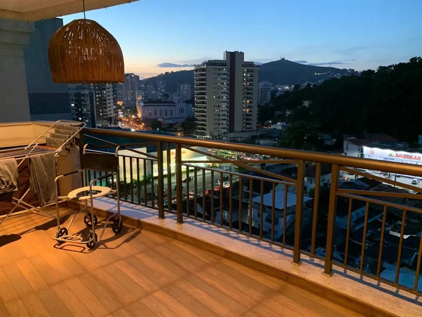 Foto 1 de Apartamento com 4 Quartos à venda, 130m² em Icaraí, Niterói