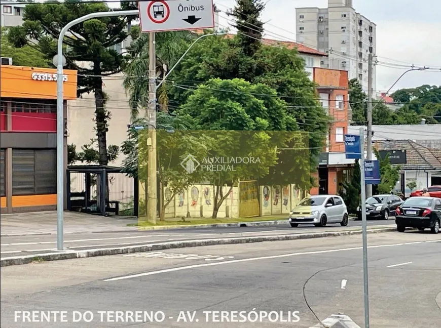 Foto 1 de Lote/Terreno à venda, 1220m² em Teresópolis, Porto Alegre