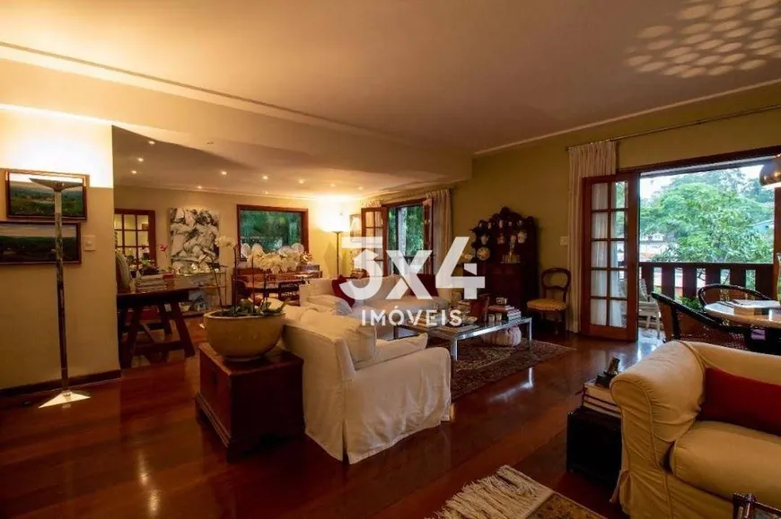 Foto 1 de Sobrado com 4 Quartos à venda, 375m² em Jardim Marajoara, São Paulo