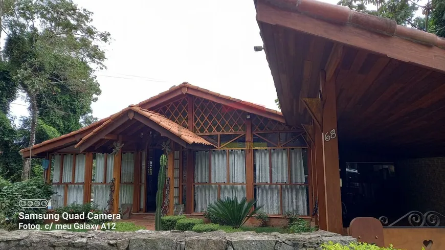 Foto 1 de Casa de Condomínio com 3 Quartos à venda, 296m² em Serra da Cantareira, Mairiporã