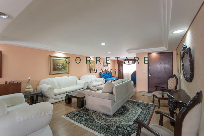 Foto 1 de Apartamento com 3 Quartos à venda, 197m² em Centro, Curitiba